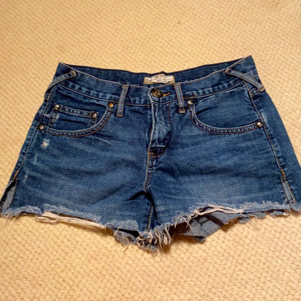 Ripped denim shorts